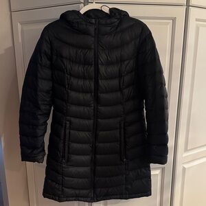The North Face Women's Black Hooded Puffer Coat
